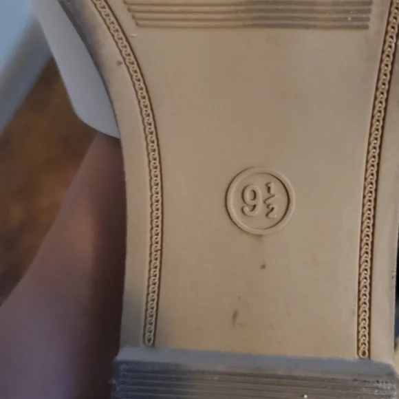 A new day white sandals - Picture 5 of 7